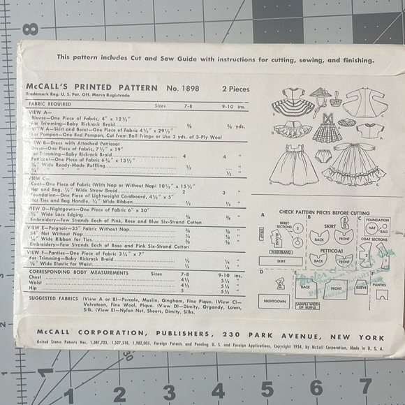 McCall's doll clothes sewing pattern 1898, Diminutive Dolls Wardrobe 7-8" dolls - Picture 4 of 6